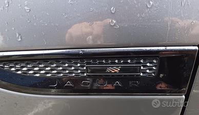 Jaguar E-Pace Chequered Flag R-Dynamic