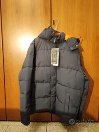 Giaccone invernale, maniche e cappuccio staccabili