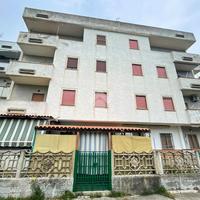 4 LOCALI A NOCERA TERINESE