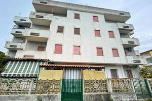 4 LOCALI A NOCERA TERINESE