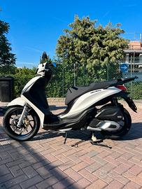 SCOOTER PIAGGIO MEDLEY 125