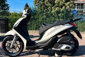 SCOOTER PIAGGIO MEDLEY 125
