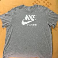 T-shirt Nike