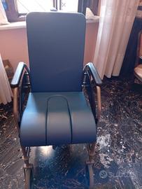 Sedia sanitaria nuova