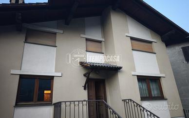 TERRATETTO BIFAMILIARE