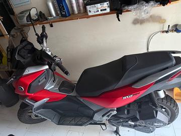 Scooter voge 125 sr1 sfida adv con soli 750 km