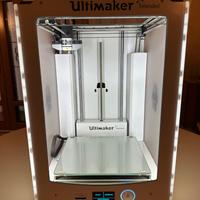 Stampante 3D ULTIMAKER 2+ EXTENDED con Materiale