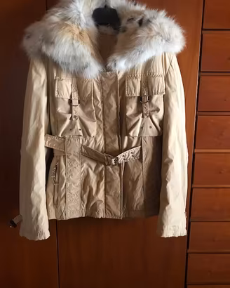 Giacca invernale con pelliccia beige