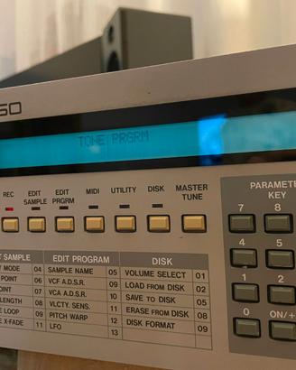 AKAI S950 Campionatore