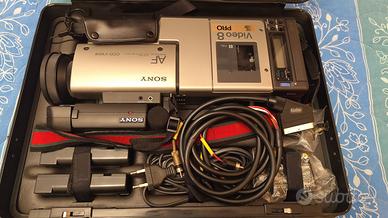 Telecamera Sony Video 8 Pro CCD-V100E