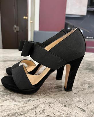 Sandalo décolleté firmato