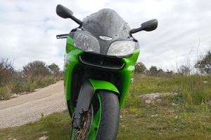 Kawasaki ninja zx6r 2000 ASI