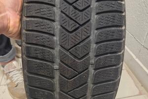 pirelli sottozero 225/40 R18