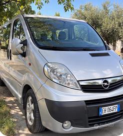 Opel vivaro 2011
