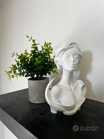 Statuetta volto donna elegante