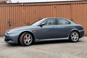 Alfa 156 GTA 3.2 manuale, berlina tetto apribile.