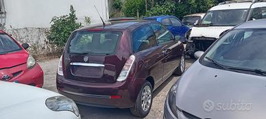 Lancia y