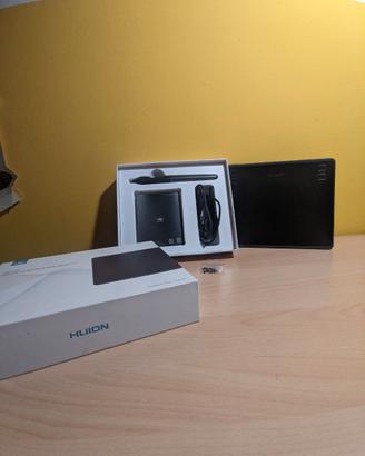 HUION HS64 Tavoletta Grafica con Penna a Pressione