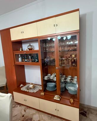 parete attrezzata e scrivania e rete ortopedica 