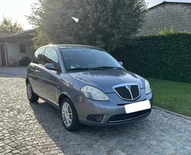 Lancia Ypsilon per NEOPATENTATI