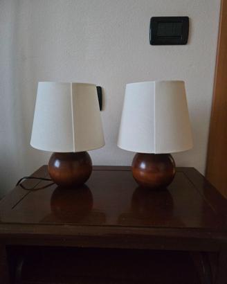 2 ABAT-JOUR CON BASE IN LEGNO MASSELLO