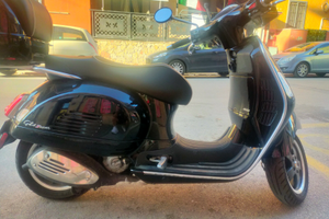 Vespa 300gts