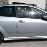 GRANDE PUNTO (SOLO RICAMBI)