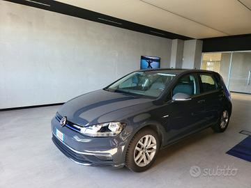 VOLKSWAGEN VIC Golf VII 2017 5p - Golf 5p 1.5 tgi