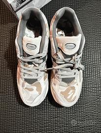 Bape x new balance 2002r