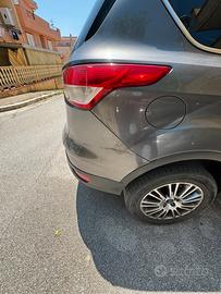 Ford Kuga 4X4 anno 2014 2000 140 cv