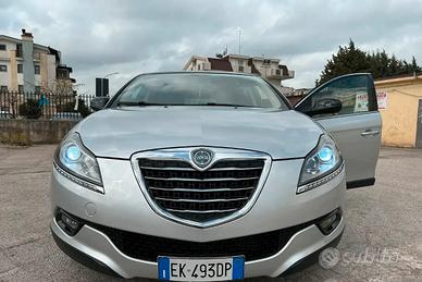 Lancia Delta benzina gpl