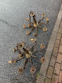 Due lampadari da soffitto in ottone