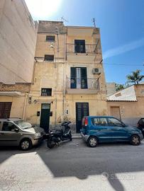 2 Vani Zona Arenella, Palermo
