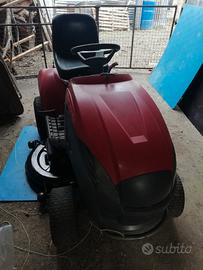 trattorino tagliaerba