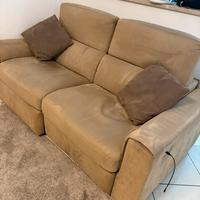 Divano 2 posti alcantara Relax.