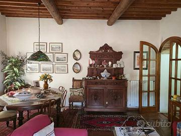 Appartamento di 251 m² con 3 locali e box auto a S