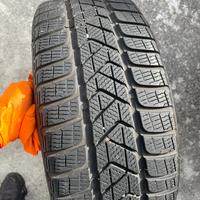 4 gomme 205/40 17 Pirelli