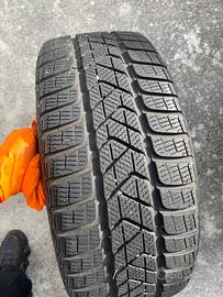 4 gomme 205/40 17 Pirelli