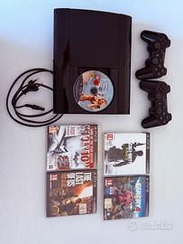 PS3 Super Slim 500GB + 2 Pad + 5 Giochi