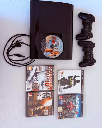 PS3 Super Slim 500GB + 2 Pad + 5 Giochi