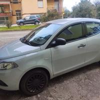 Lancia Y Ypsilon elefantino blu
