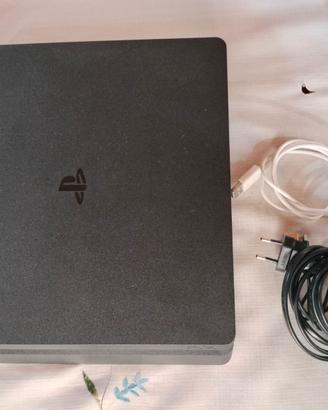 Playstation 4 slim 500 gb usata con giochi