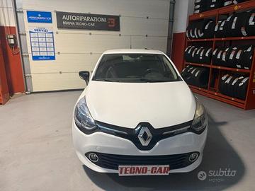 Renault Clio 1.2 75CV 5 porte Zen