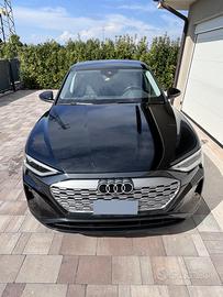 Audi Q8 sportback e-tron 50 business advanced