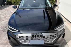 Audi Q8 sportback e-tron 50 business advanced