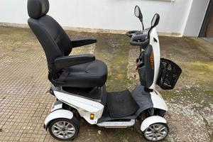 Scooter eletrico per disabili