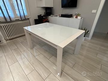 Tavolo allungabile vetro bianco lucido 140-220 cm