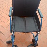 Sedia a rotelle per anziani e disabili