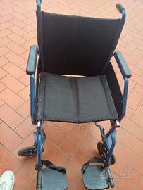 Sedia a rotelle per anziani e disabili