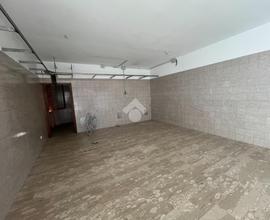 NEGOZIO A SAN ZENONE DEGLI EZZELINI